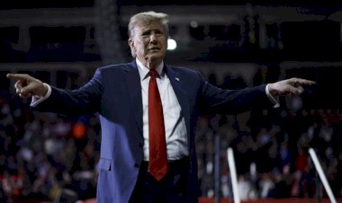 প্রেসিডেন্ট হিসেবে প্রথম দিনেই নির্বাহী আদেশের ঝড় তুলবেন ট্রাম্প