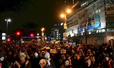 অভিবাসন নিয়ন্ত্রণে জার্মানিতে প্রস্তাব পাস, বিক্ষোভে হাজারো মানুষ