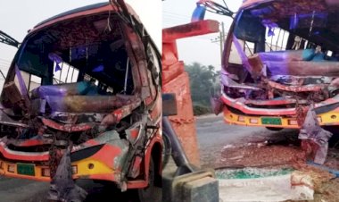 হবিগঞ্জে মহাসড়কে ট্রাক-বাসের সংঘর্ষে আহত ১৫