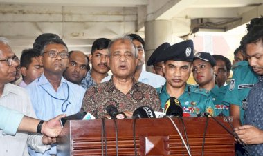 আবদুল হামিদের দেশত্যাগে দায়ীদের বিরুদ্ধে ব্যবস্থা নেয়া হবে: স্বরাষ্ট্র উপদেষ্টা