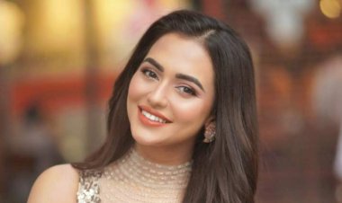 চিত্রনায়িকা নুসরাত ফারিয়া আটক