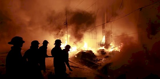 শাপলা হয়ে ওঠে রক্তাক্ত ময়দান