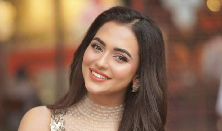 চিত্রনায়িকা নুসরাত ফারিয়া আটক