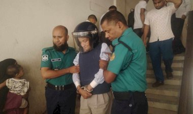 এবার অস্ত্র মামলায় গ্রেফতার কামাল মজুমদার