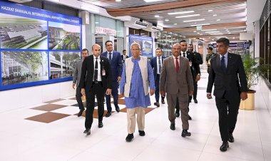 ৪ দিনের সফরে ঢাকা ছাড়লেন প্রধান উপদেষ্টা