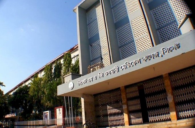 ঘরে দুই মাসের শিশুর গলাকাটা লাশ, বাবা হাসপাতালে