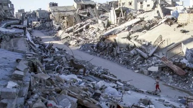 ইসরায়েলের হামলায় ২১ প্রাণহানি