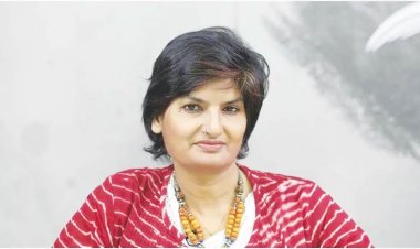 স্বামীসহ সাংবাদিক মুন্নী সাহার ১৮ কোটি অবরুদ্ধ