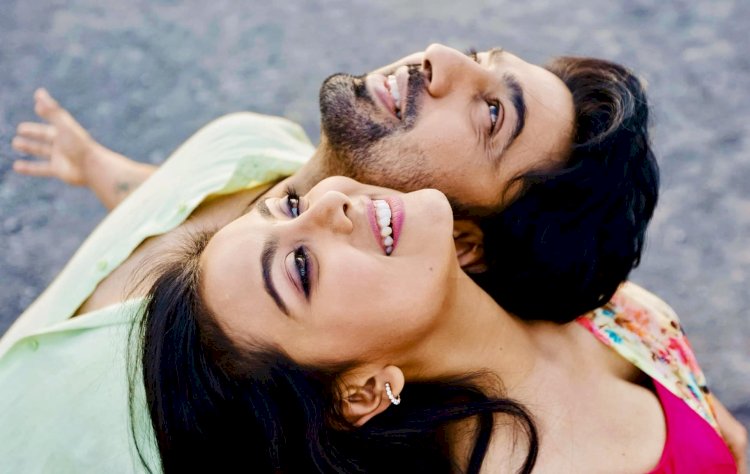 দেবের সঙ্গে ইধিকার হ্যাটট্রিক