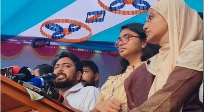 শেখ হাসিনাকে পুশইন করুন: নাহিদ