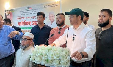 লৌকিকতার রাজনীতি নয়, কাজ করতে হবে মানুষের কল্যাণে: প্যারিসে চাকসু মামুন