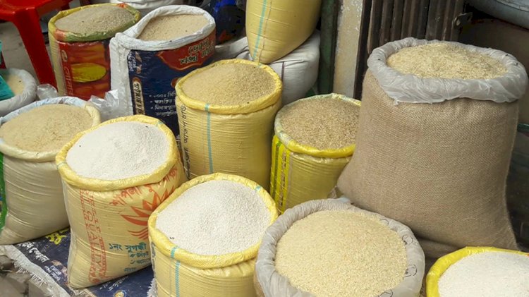 বেড়েছে চাল আমদানি, কমছে দাম